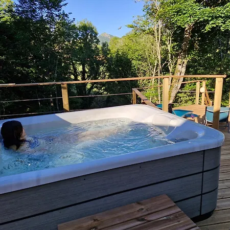 Lodge Bulle De Printemps Mandailles-Saint-Julien